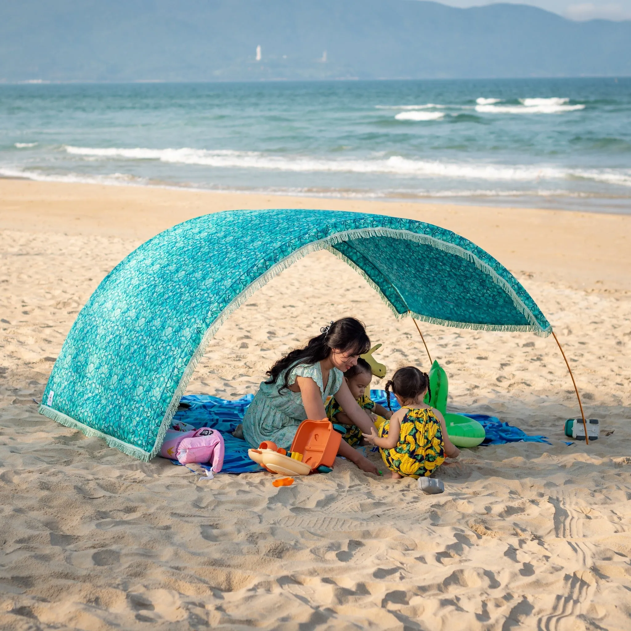 Deluxe Shade Cabana