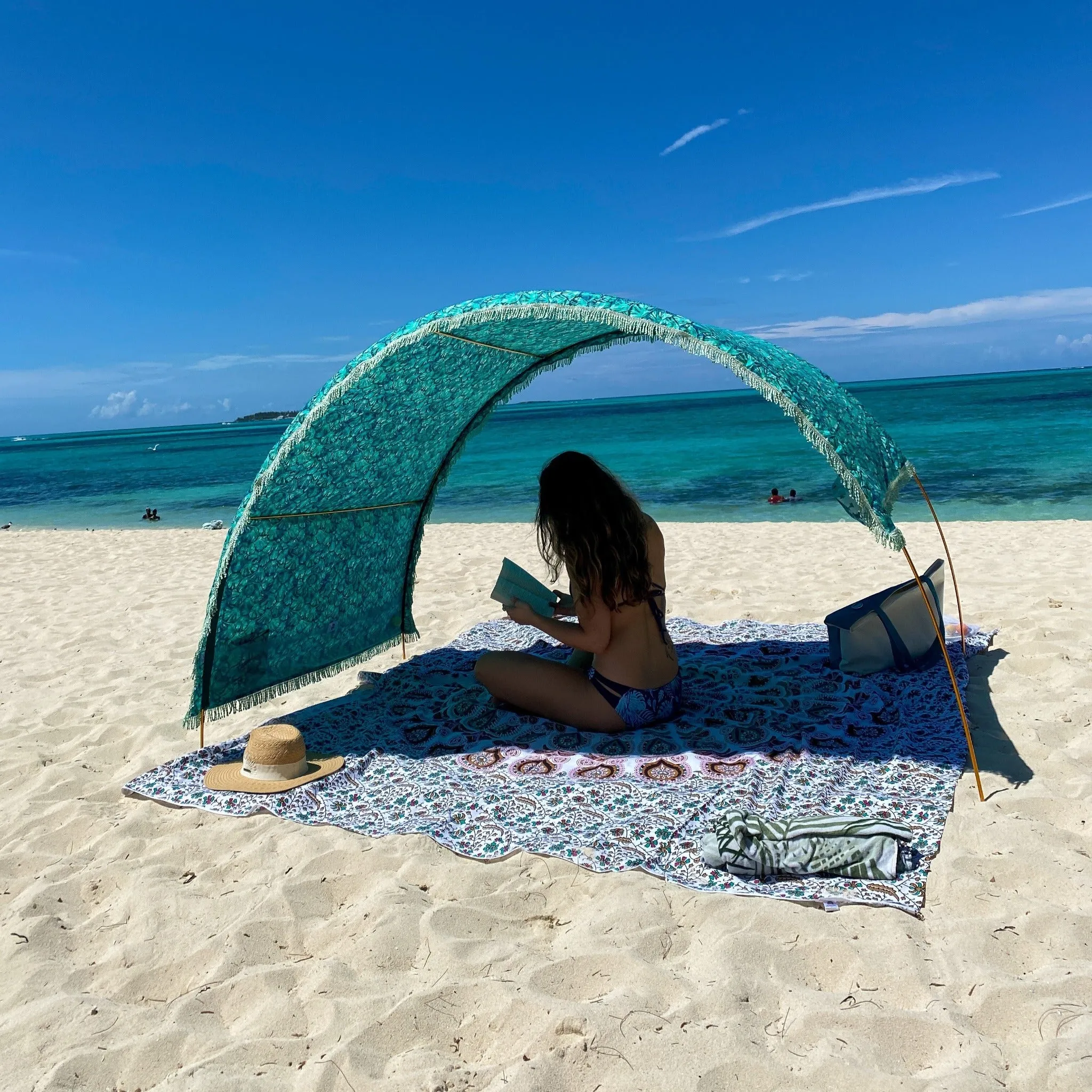 Deluxe Shade Cabana