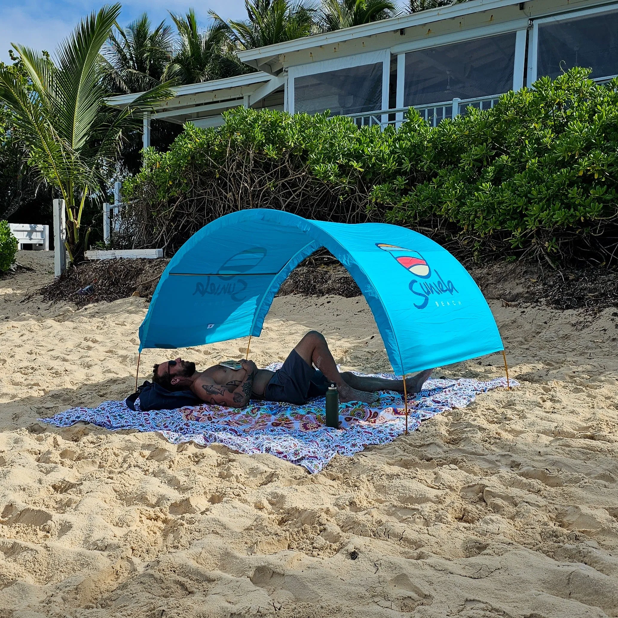 Deluxe Shade Cabana