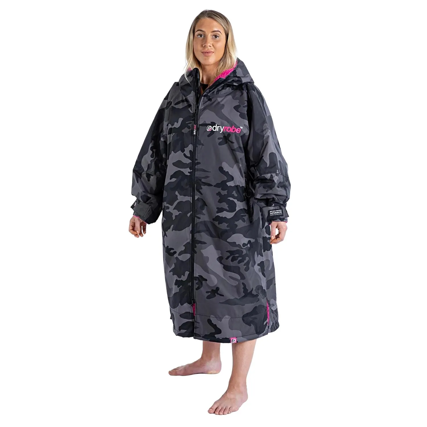 Dryrobe Advance Long Sleeve Drying & Changing Robe - Black Camo/Pink